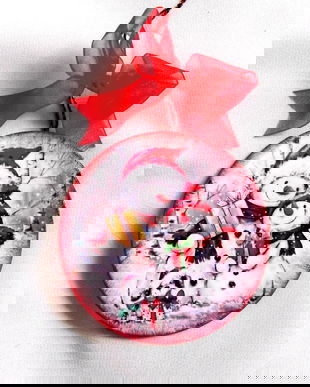 glob pe lemn de craciun 42067