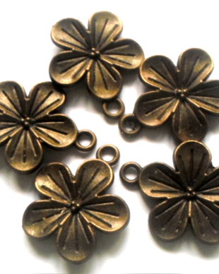 Pandantiv metalic floare bronz