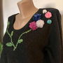 Puover cu broderii cusute ,3D