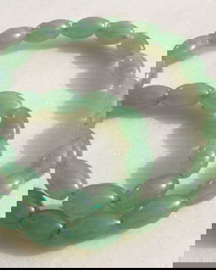 Sirag aventurin format din bob de orez (33 bucati) de aprox 8x12-12.5 mm - de lungime totala  40 cm fara inchizatoare