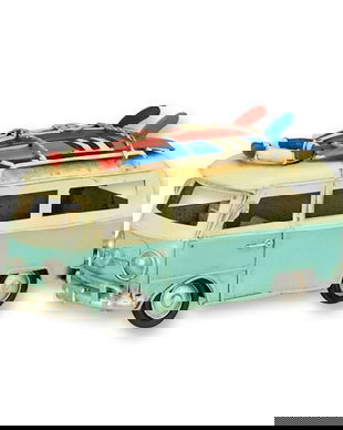 Model microbuz surfer