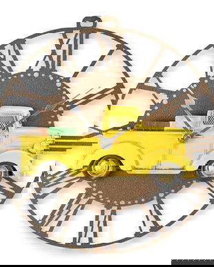 Ceas cu un camion galben