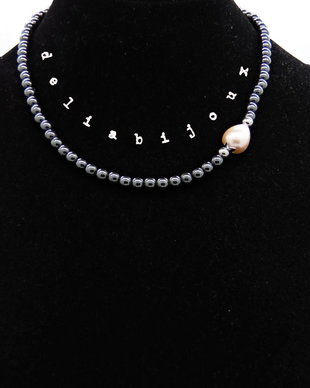 Colier handmade unicat - hematit si perla de Malloca (cod726)