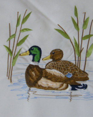 Napron cu broderie