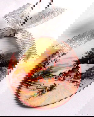 glob pe lemn de craciun 42216