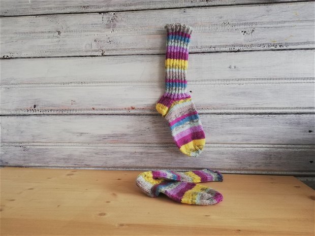 Sosete tricotate manual - Ciorapi
