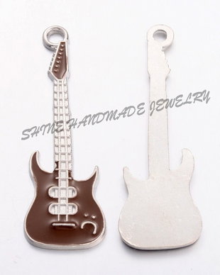Pandantiv chitara, 62x19x2mm