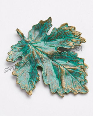 Pandantiv frunza de artar, bronz verde patinat, 41x35.5x2mm