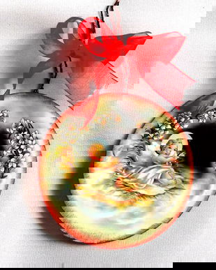 glob pe lemn de craciun 42202