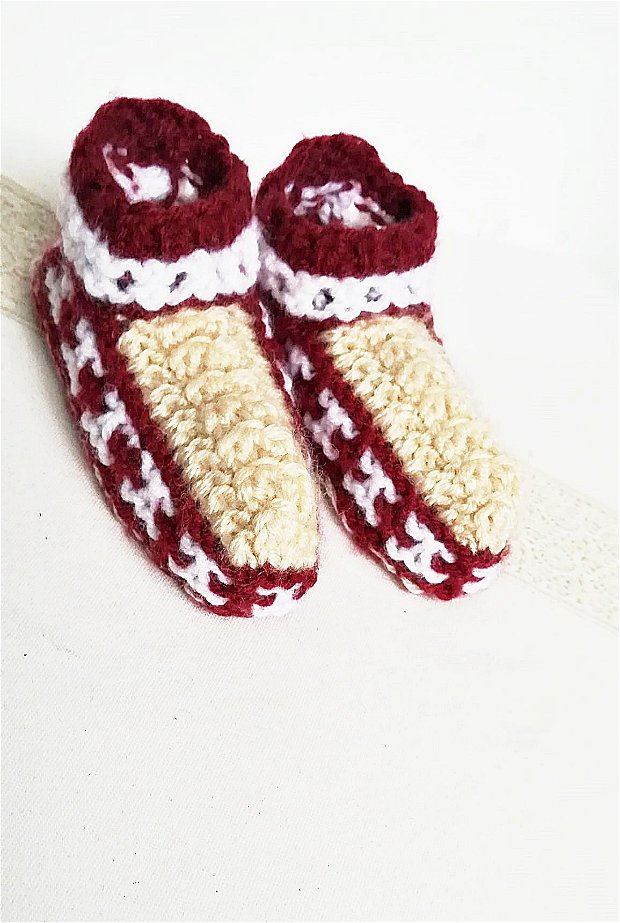 botosei tricotati pentru copii mici