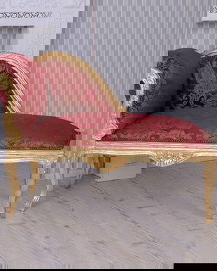 Sofa din lemn masiv auriu cu tapiterie rosie