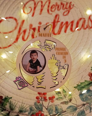 Glob personalizat cu poza din lemn