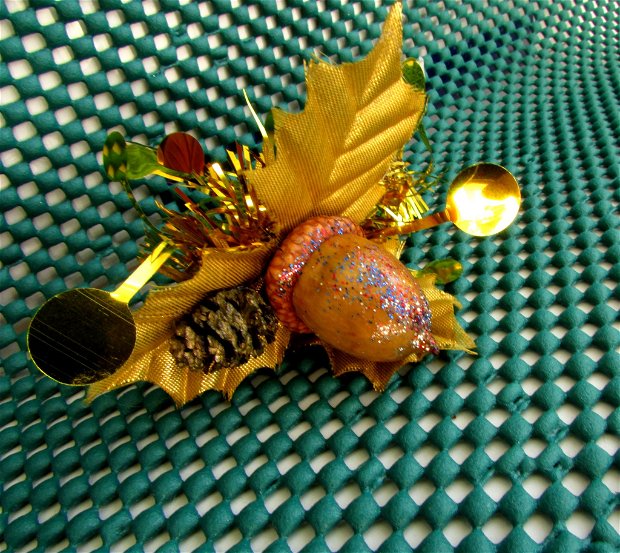 2 Ornamente Craciun  Cu mic, cu mare  CR 0035