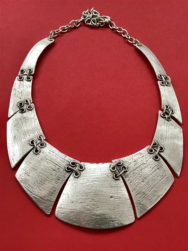 Colier Medieval Zamac argintat