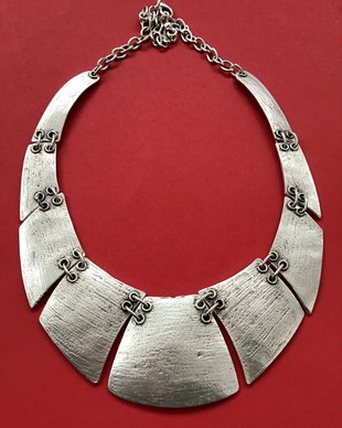 Colier Medieval Zamac argintat