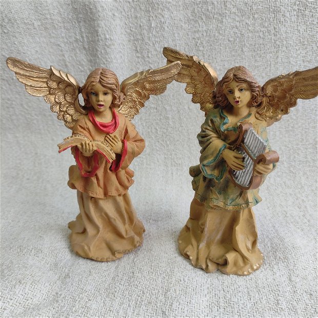 Statuete îngeri