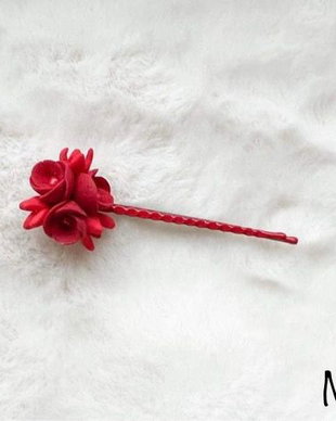 Agrafă: Floricele