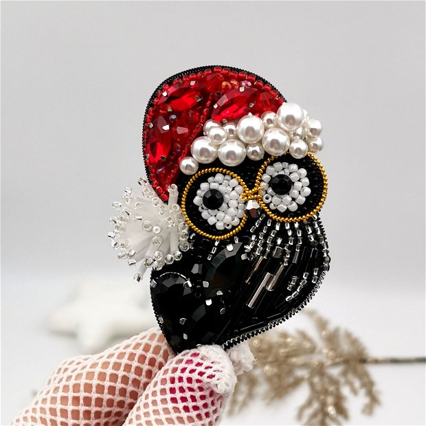 Broșă - Christmas Owl