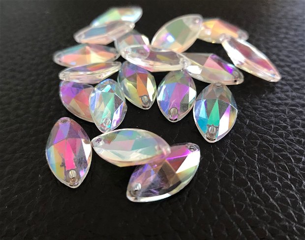Cristale de cusut /Rhinestone,7x16x3.5 mm - 4 bucăți