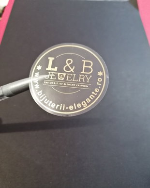 Etichete transparente folio personalizate la cerere
