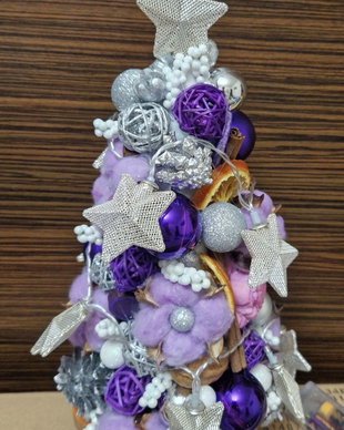 Decoratiune bradut
