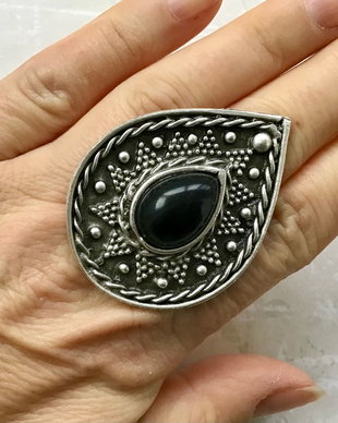 Inel Boho Zamac argintat & onix negru