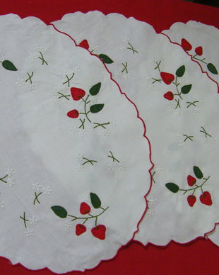 3 mileuri broderie si aplicatii 39 cm