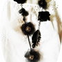 colier floral negru dantelat si patinat