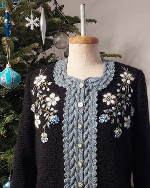 Jacheta Iyi neagra