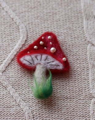 Brosa/decor `Ciuperca`