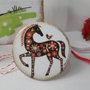 Martisor din lemn brosa/magnet personalizabil