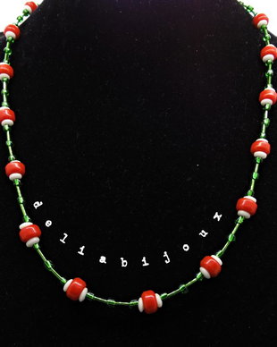 Colier handmade - margele de sticla, margele nisip (cod740)