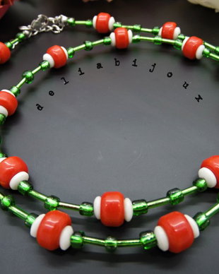 Colier handmade - margele de sticla, margele nisip (cod740)