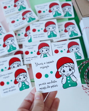 Martisor pentru educatoare magnet pictat manual cu mesaj baietel
