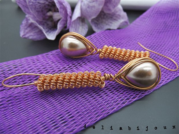 Cercei handmade unicat - perle de Mallorca si cupru (cod741)