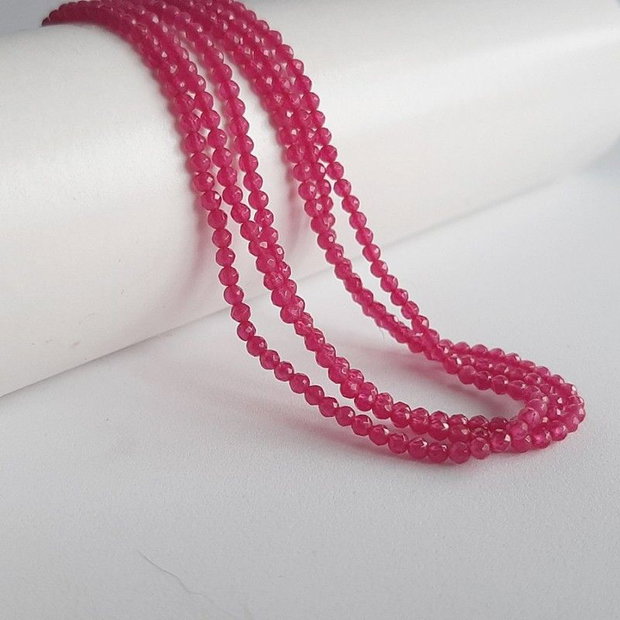 Corundum rubin , fatetat 2mm (sirag 19cm) Cod Produs : MG.0010
