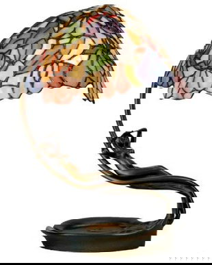 Lampa Art Nouveau Tiffany cu o femeie din metal