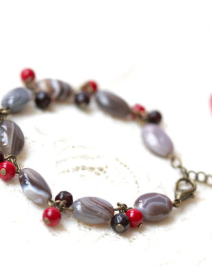 Bratara cu granat agate si coral