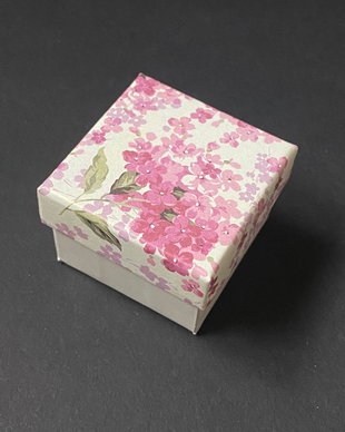 LAE110 - cutie cadou