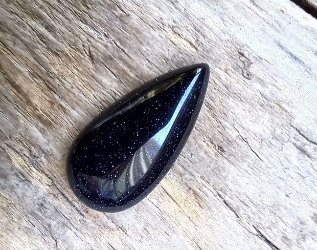 Cabochon blue goldstone, 30x15 mm