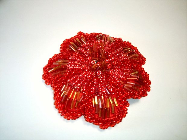 Broșă floare  roșie brodată cu mărgele - NeliSGrimm -Hibiscus 7
