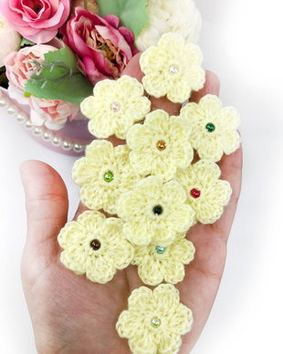 Floricele crosetate manual