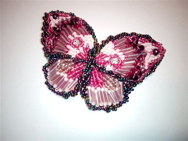 Broșă Fluture brodat cu margele roz, violet