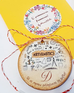 Martisor din lemn personalizat, pentru profesoara / educatoare /invatatoare