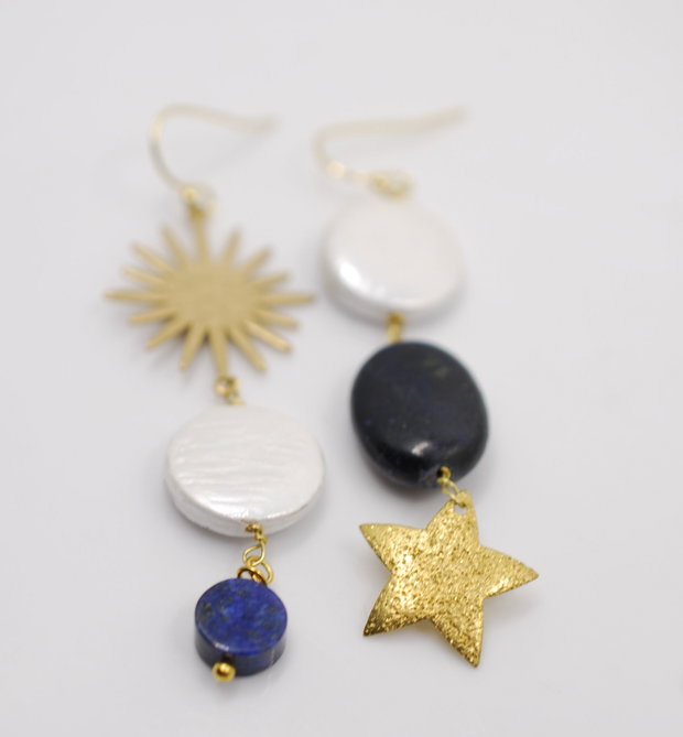 Cercei asimetrici din alama, lapis si perle de cultura, cercei lungi, cercei statement, cercei handmade