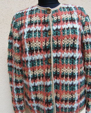Nou-Cardigan crosetat manual/lana