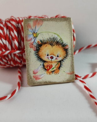 Martisor brosa cu arici