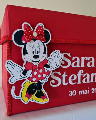 Cutie pentru dar botez fetițe, roșie, cu Minnie