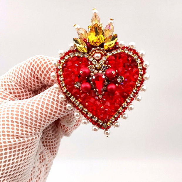 Rezervat Broșă Queen Heart
