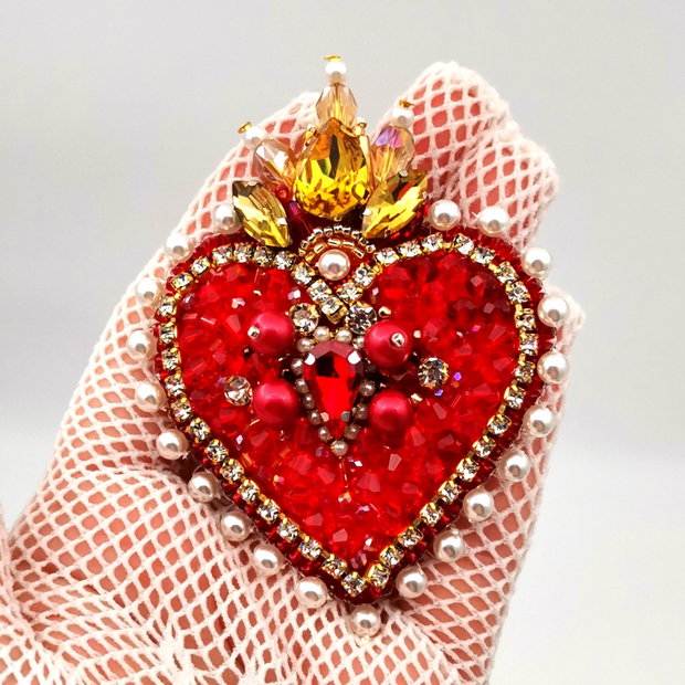 Rezervat Broșă Queen Heart
